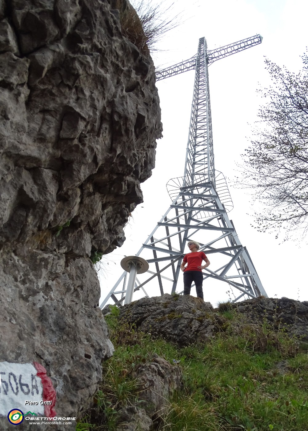 66 Monte Zucco (1232 m) dal Sent. panoramico - Direttissima 506A.JPG -                                